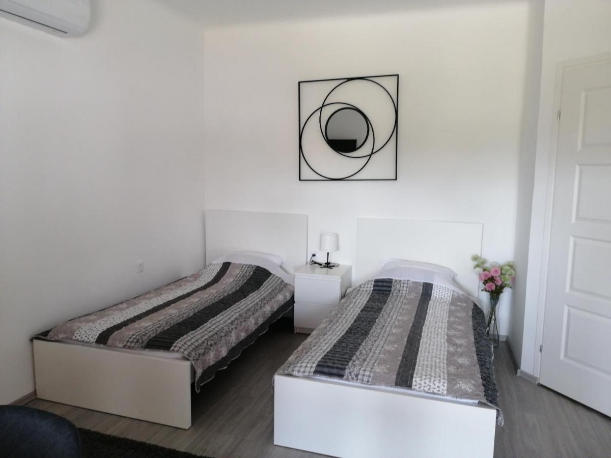 Werner Apartman Мохач Экстерьер фото